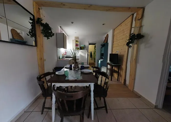 Borowno Wielkie Letniskowy - Letniskowe Skarszewy